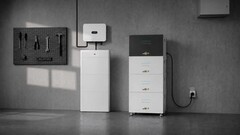 SunEnergyXT 500 PRO AC Core, güneş enerjisi tesisatlarına 90 kWh'ye kadar yenileme depolama kapasitesi ekler