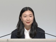 Sony CFO'su Lin Tao, son kazanç açıklamasında.