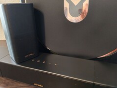 Oranlar ses performansını yansıtıyor: güçlü bas, ancak daha az ikna edici surround ses (Resim kaynağı: Notebookcheck)