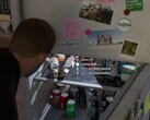 GTA 6'da buzdolabında içecek arayan Jason.