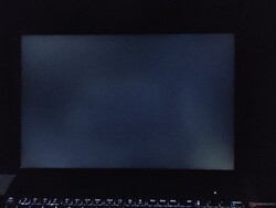 Orta düzeyde arka ışık kanaması (burada geliştirilmiş olarak gösterilmiştir)