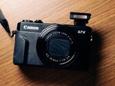 Canon'un, yüksek talebe yanıt vermek amacıyla yeni ve uygun fiyatlı bir PowerShot kompakt fotoğraf makinesi geliştirdiği bildiriliyor.