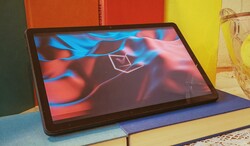 Lenovo Tab M10 5G incelemede