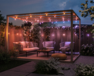 Philips Hue, Festavia serisi aydınlatma ürün yelpazesini genişletiyor; bu serinin bir parçası olan, burada resmedilen küre şeklindeki dış mekan zincir ışıkları da bu ürün yelpazesine dahil.
