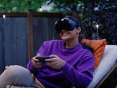 Gösterilen ürün: Kontrolcü ile birlikte Valve Steam Frame VR başlığı