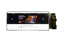 Yeni katlanabilir AMOLED ekran, uygun bir sürücü kartıyla birlikte geliyor
