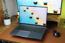 A16 Pro uygun fiyatlı iyi bir ofis dizüstü bilgisayarıdır