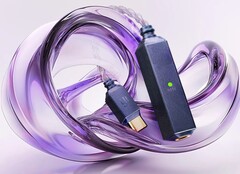 IFi Audio Go Link 2 DAC, akıllı telefonlara ve dizüstü bilgisayarlara kayıpsız yüksek çözünürlüklü müzik çalma özelliği getiriyor.