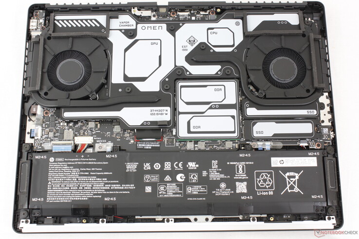 Karşılaştırma için 2025 HP Omen 16 Max