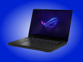 ROG Zephyrus Duo (2026) GX651, "standart" haliyle diğer 16 inçlik oyun dizüstü bilgisayarlarına oldukça benziyor.