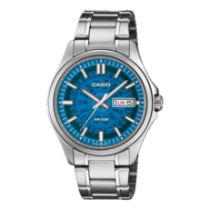 Casio MTP-E740-2A2V, parlak mavi yarı saydam kadranı ile dikkat çeker.