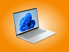 Intel Wildcat Lake işlemcilere sahip, Glacier Silver kaplamalı OmniBook 5 14.