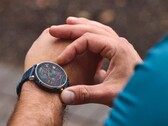 Amazfit'in Active 3 Premium akıllı saati yeni bir güncelleme alıyor