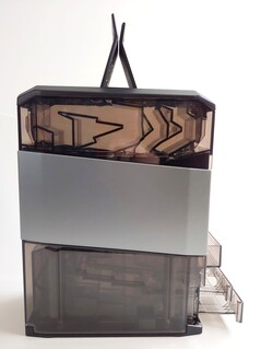 Yan. (Resim kaynağı: Notebookcheck)