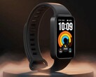 Xiaomi Smart Band 11 Active, önceki modeline kıyasla biraz daha geniş ve daha köşeli bir kasaya sahiptir.