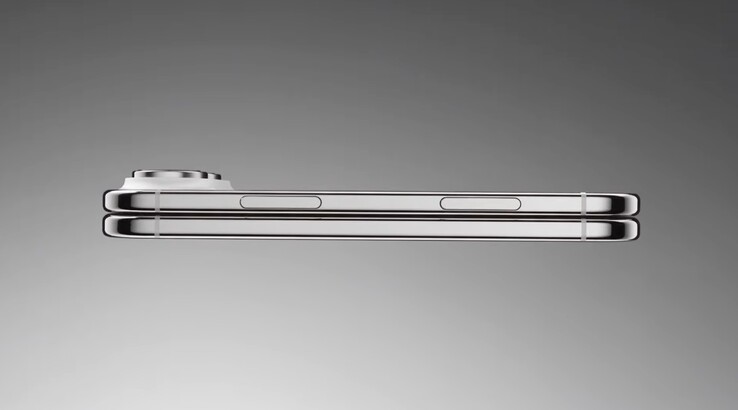 Katlandığında iPhone Ultra katlanabilir modelin kalınlığı muhtemelen 9,4 mm civarında olacaktır.