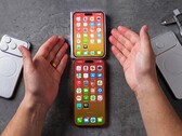 Katlanabilir iPhone tasarım modeli uygulamalı (düzenlendi).