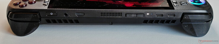 Üst: Güç düğmesi (parmak izi tarayıcılı), 3,5 mm stereo, microSD kart okuyucu, ses seviyesi, USB-C 3.2 Gen.2 (10 Gbps, DisplayPort 2.1, Power Delivery 3.0), USB-C 4.0 (40 Gbps, DisplayPort 2.1, Power Delivery 3.0)