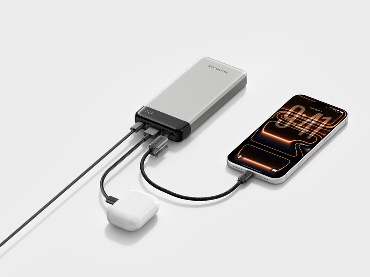 Rapid güç bankası (20K, 45 W), taşıma kayışı olarak da kullanılabilen dahili bir USB-C kablosuna sahiptir