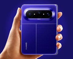 Apple iPhone Ultra'nın genişliğinin Huawei Pura X Max ile yaklaşık aynı olması bekleniyor.