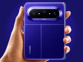 Apple iPhone Ultra'nın genişliğinin Huawei Pura X Max ile yaklaşık aynı olması bekleniyor.