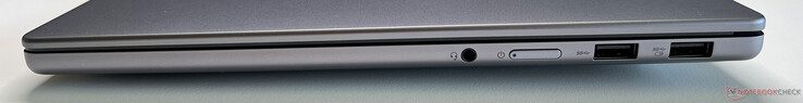 Sağ: 3,5 mm ses jakı, güç düğmesi, 2x USB-A 3.2 Gen.1 (5 GBit/s, 1x güçlendirilmiş)