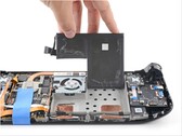 iFixit tarafından gerçekleştirilen Steam Deck LCD pil değişimi.