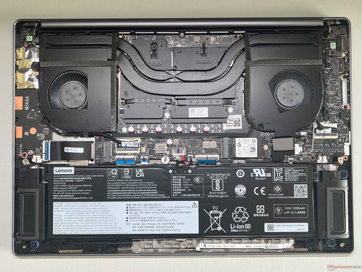 Karşılaştırma için Yoga Pro 9 16IAH10 anakart