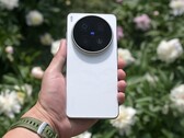 Zeiss markalı amiral gemisi, Xiaomi 17 Ultra gibi ilk kez bir LOFIC sensörle 2026'nın sonlarında piyasaya sürülebilir.