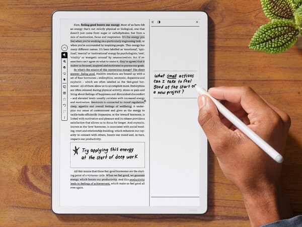 Kindle Scribe (3. Nesil) daha büyük bir 11 inç ekrana ve gelişmiş bir yazma deneyimine sahiptir.