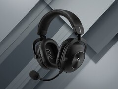 Resimde siyah renkli Logitech G Pro X 3 Lightspeed oyun kulaklığı gösterilmektedir