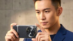 Güvenilir bir sızıntı kaynağına göre, kısmen yapay zeka tarafından üretilen renderların Oppo Find X9 Ultra'nın nihai tasarımını ortaya koyduğu iddia ediliyor. (Resim kaynağı: Smartprix)