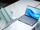 Yeni Dell XPS 13 2026, sadece 1 kg (2,2 lbs.) ağırlığında.