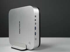 Minisforum M2 Pro Mini PC, kutusunda dikey bir stand ile birlikte gelir.