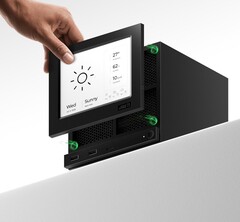 Jsaux, Steam Machine için iki yeni ön panel tanıttı. Burada tanıtılan e-ink panel, 5,83 inçlik bir e-ink ekrana sahiptir.
