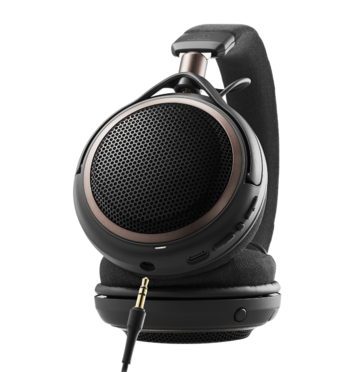 Audio-Technica ATH-AL5NC kablosuz kulaklıklar, kablolu kulaklık olarak da kullanılabilir.