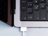 WhatCable, MagSafe ve USB-C kabloları hakkında bilgi sunar.
