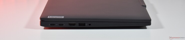 sol: 2x Thunderbolt 4, HDMI, USB A 3.2 Gen 1, 3,5 mm Ses