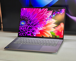 %90,4 inceleme puanı: Lenovo Yoga Pro 7 15IPH11
