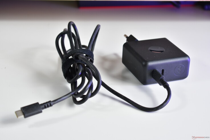 Lenovo 100 W duvara monte GaN USB-C şarj cihazı