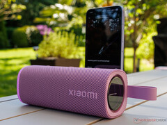 Sound Play'in AB'deki satış fiyatı 49,9 €'dur. Resimde: pembe renk seçeneğinin önden görünümü.