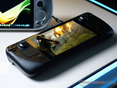 Just Cause Complete Collection 12 Şubat 2026 tarihinde sona erecek. Resim: Just Cause 4'ü çalıştıran Ayaneo Kun'un yanında Steam Deck'i gösteren bir resim (Resim kaynağı: Notebookcheck)