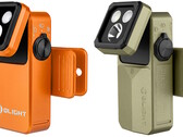 Olight Oclip 2 Pro (sol) ve Oclip 2 Ultra (sağ), ışığı rahatça yönlendirebilmeniz için eğilebilir başlıklara ve dönebilen klipslere sahiptir.