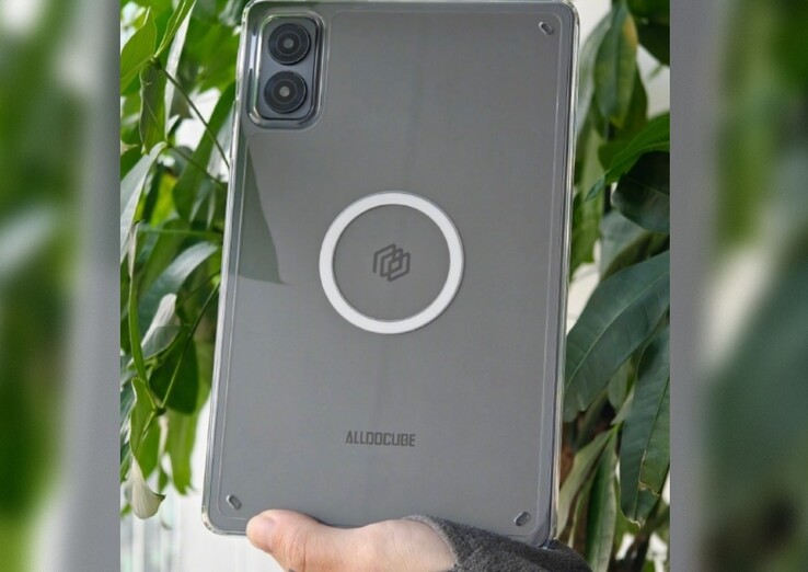 Kompakt oyun tableti çift arka kameraya sahip olacak.