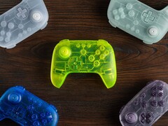 8BitDo 64 Bluetooth Controller Prototype Limited Edition renkleri yarı saydam kabuklara sahiptir.