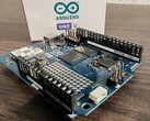 Arduino UNO Q temel olarak Arduino genlerine sahip bir Raspberry Pi'dir (Resim kaynağı: Notebookcheck)