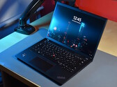 Lenovo ThinkPad T14s G4 Intel Dizüstü Bilgisayar İncelemesi: Pil ömrü yerine OLED