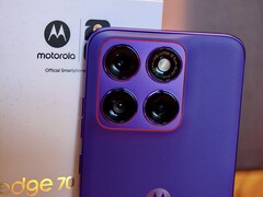 Motorola Edge 70 Fusion'ın farklı pil boyutlarına ve özel Pantone renklerine sahip iki versiyonu bulunmaktadır