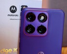 Motorola Edge 70 Fusion'ın farklı pil boyutlarına ve özel Pantone renklerine sahip iki versiyonu bulunmaktadır