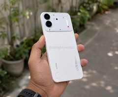 Yakında piyasaya çıkacak Phone (4b) modelinin sızdırılmış görüntüsü.